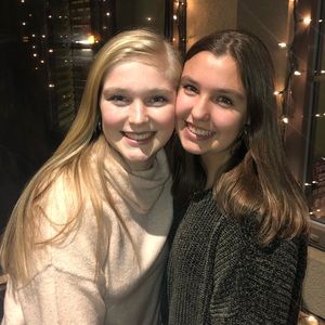 Meet your Posher, Laurel